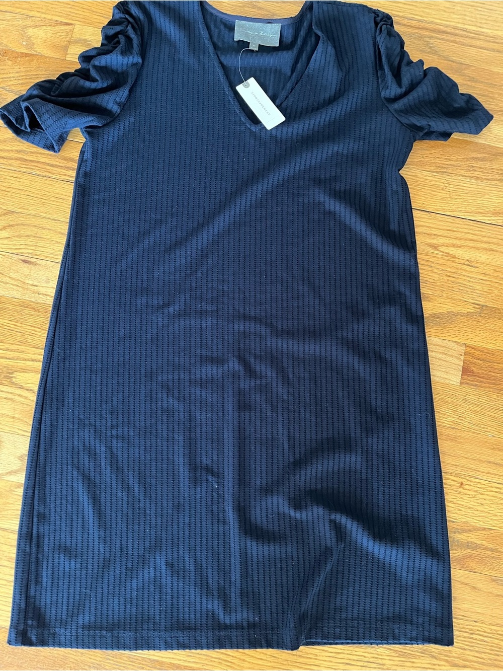 Anthropologie Sunday in Brooklyn Textured V‑Neck Shift Dress in Navy medium new